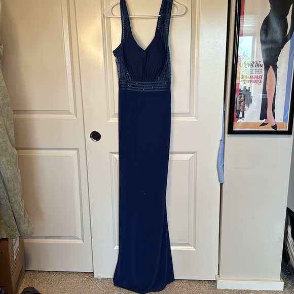 Lara Design Prom/Wedding Gown. - Picture 5 of 16